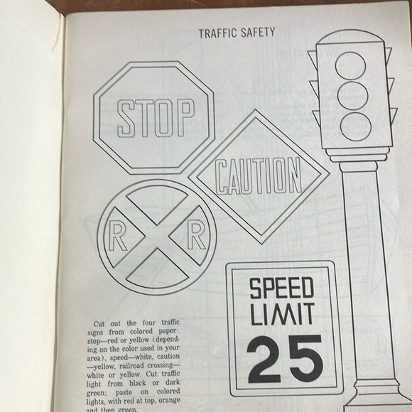 Book: vintage 1981 Projects and Patterns art Book - Picture 5 of 12